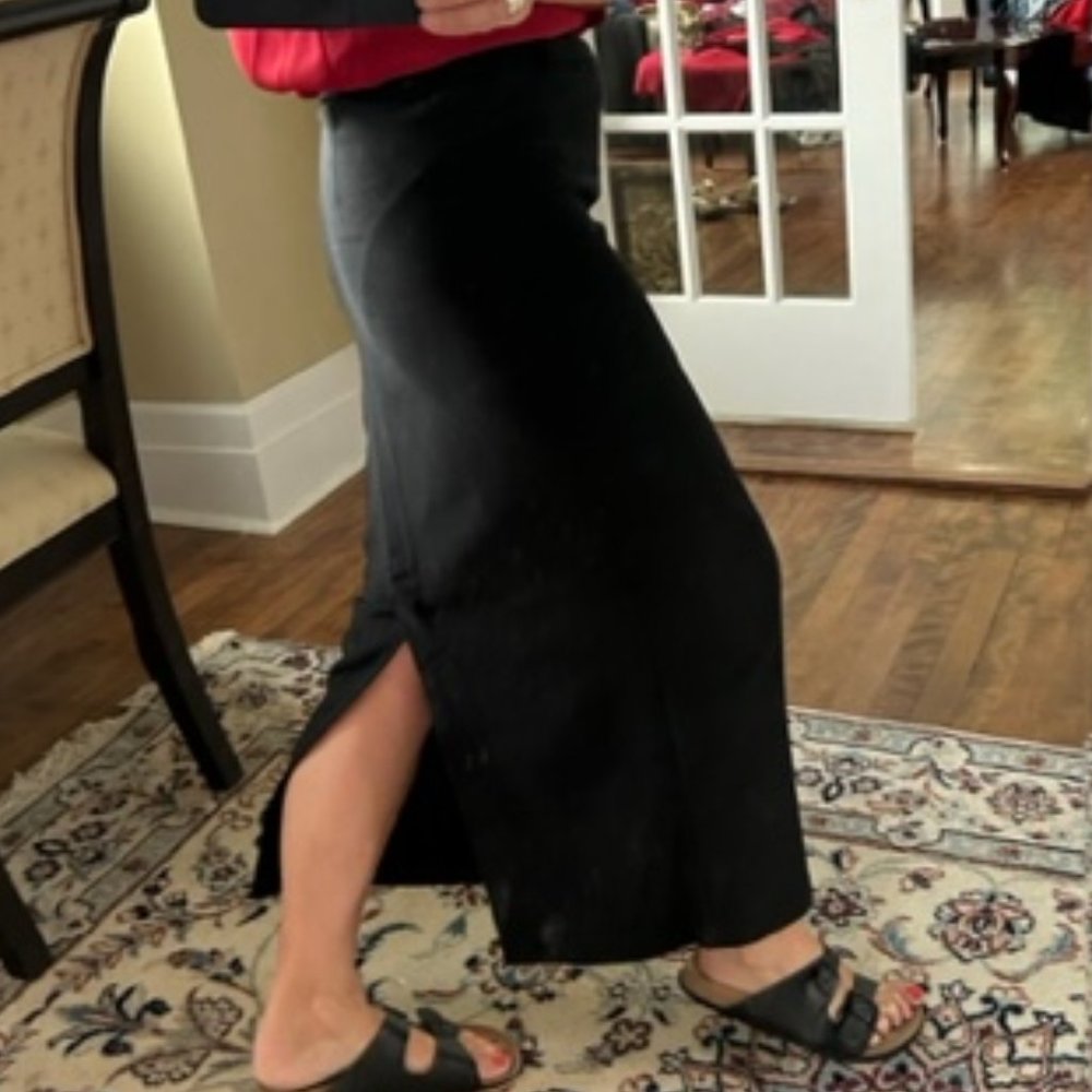 Long black skirt